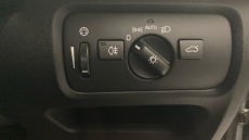 Volvo V40 T2 [122] R DESIGN Nav Plus 5dr Petrol Hatchback